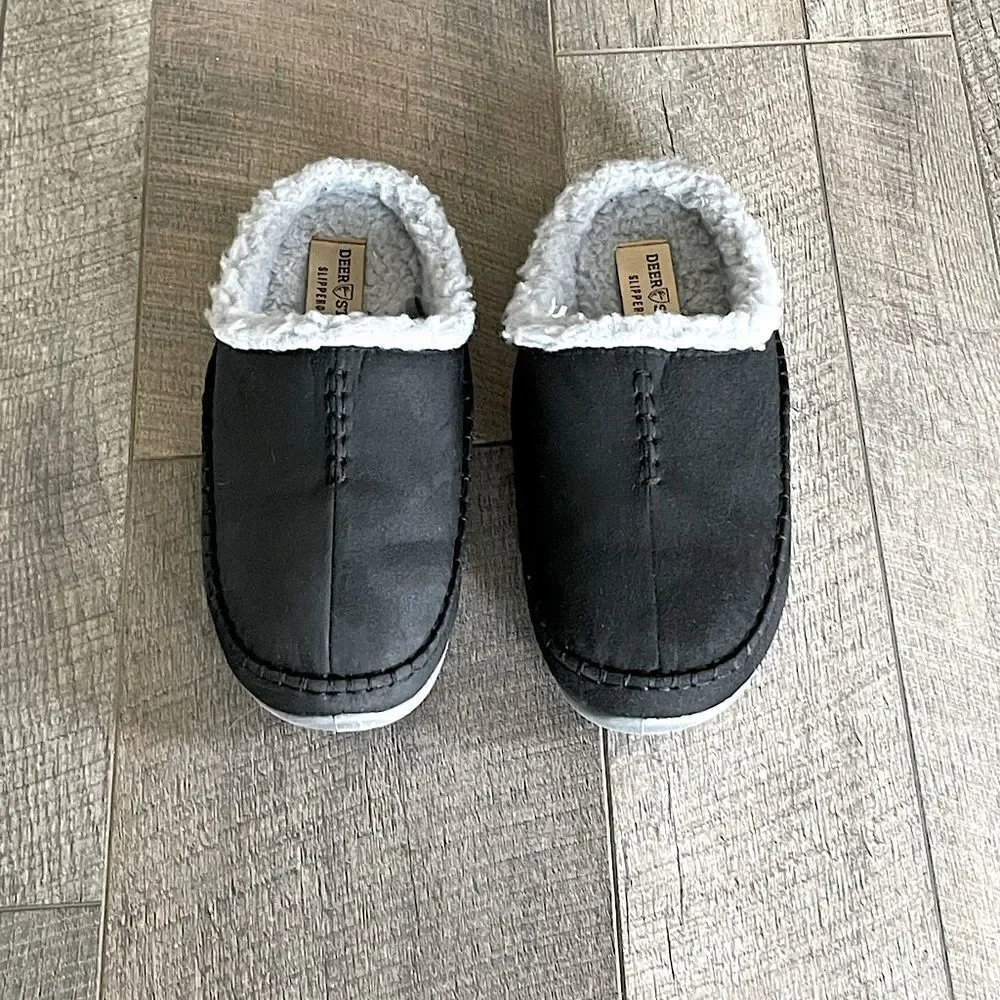 Deer Stags Black and Gray, Big-Kid, Unisex Slippers. Size 6.
